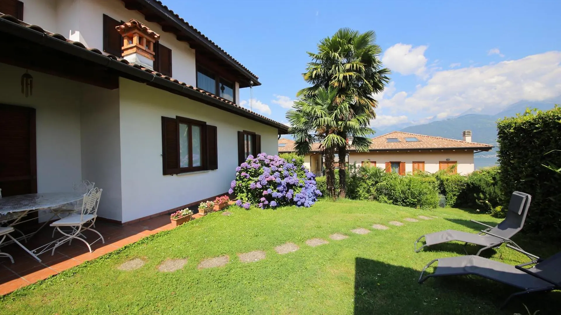 Villa Quattro Stagioni Colico 0*,  Italië