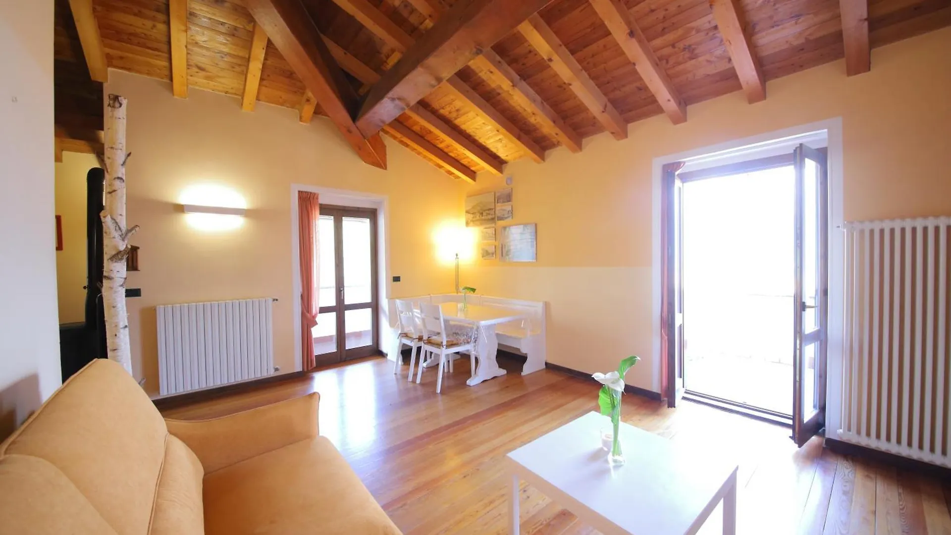 Villa Quattro Stagioni Colico 0*,
